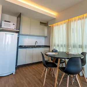https://av-boa-viagem-flat-com-vista-perfeita-para-o-mar.portodegalinhashotels.com